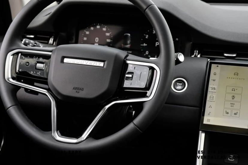 2025 Land Rover Discovery Sport - Image 4