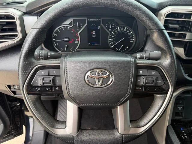 2024 Toyota Tundra - Image 15