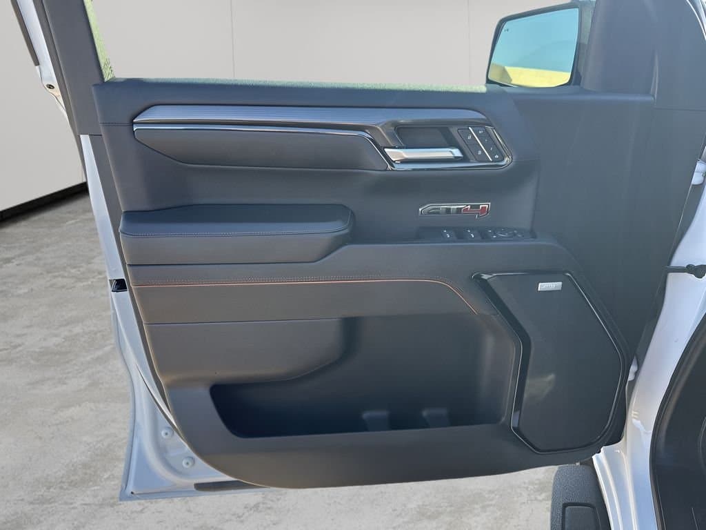 2024 GMC Sierra 1500 - Image 26