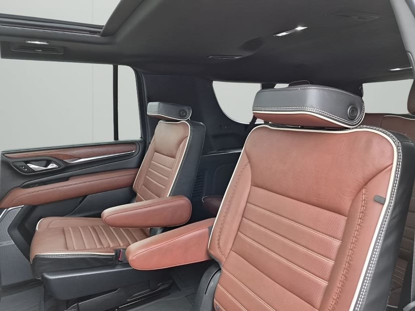 2023 GMC Yukon XL - Image 19