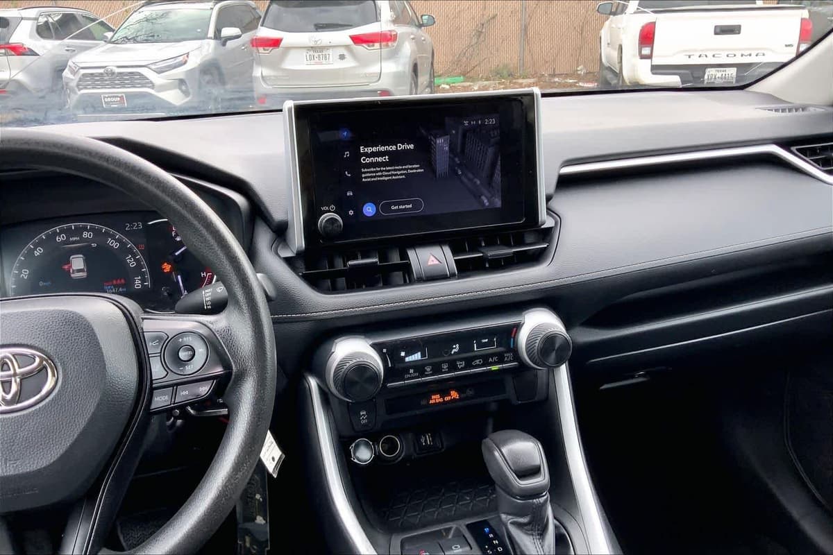 2023 Toyota RAV4 - Image 7