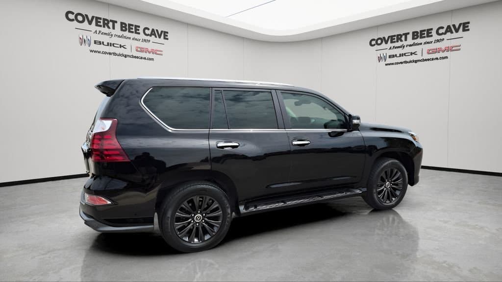 2022 Lexus GX - Image 10