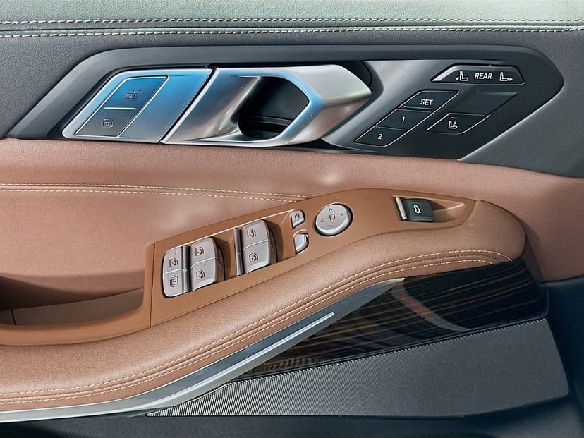 2026 BMW X7 - Image 20