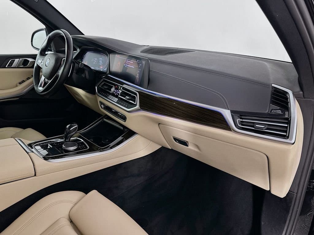 2021 BMW X5 - Image 30