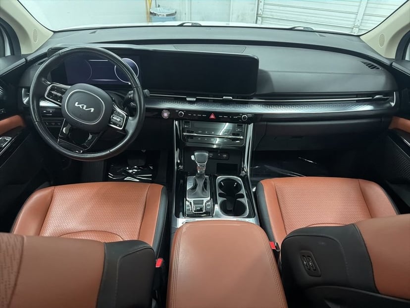 2023 Kia Carnival - Image 23