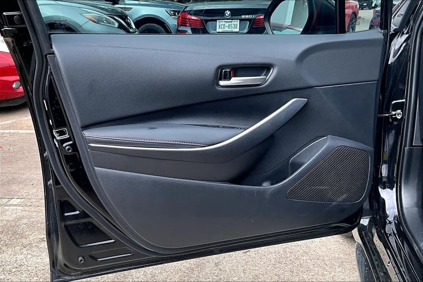 2025 Toyota Corolla - Image 21