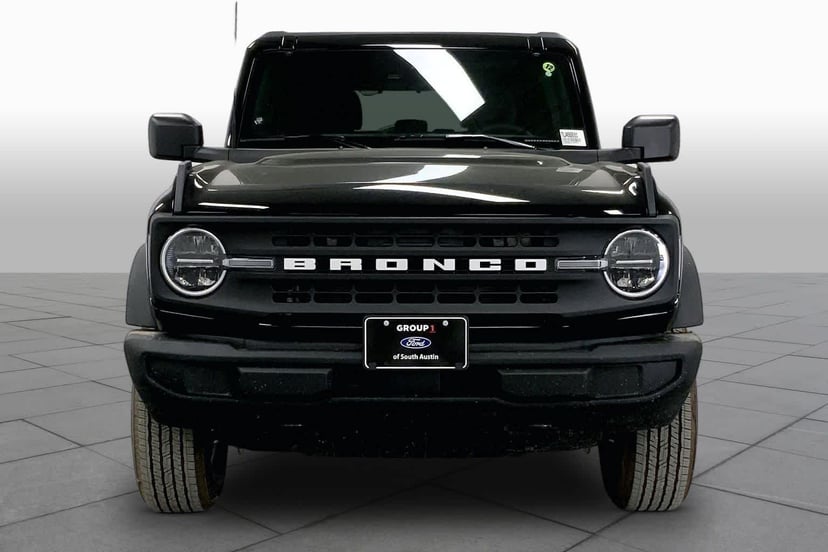 2026 Ford Bronco - Image 3