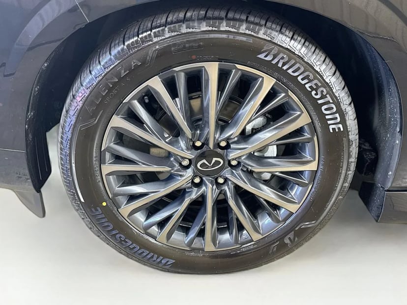 2026 INFINITI QX80 - Image 41