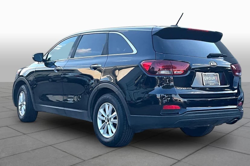 2019 Kia Sorento - Image 12