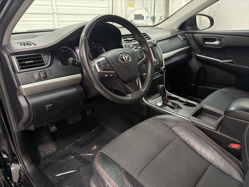 2017 Toyota Camry - Image 5
