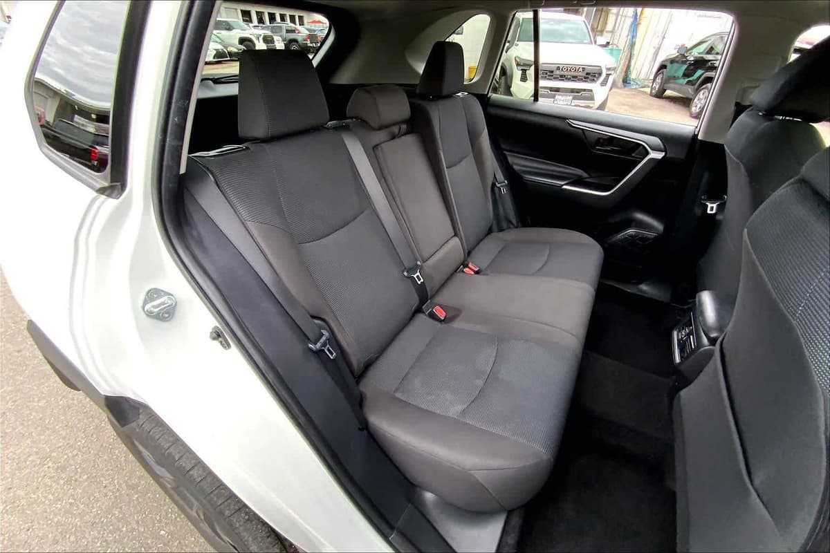 2023 Toyota RAV4 - Image 19