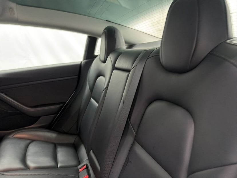 2022 Tesla Model 3 - Image 14
