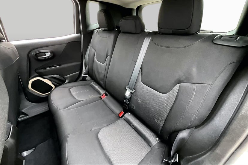 2017 Jeep Renegade - Image 21