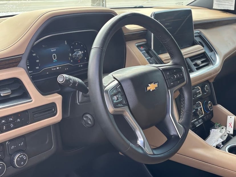 2023 Chevrolet Suburban - Image 9