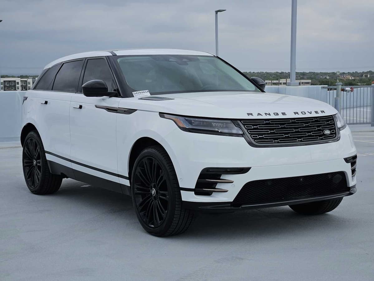 2025 Land Rover Range Rover Velar - Image 3