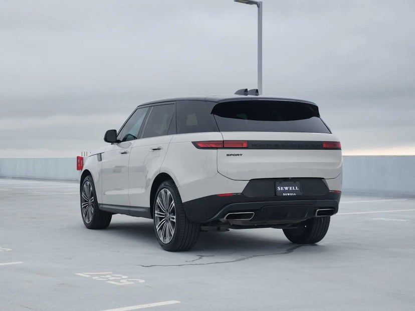 2024 Land Rover Range Rover Sport - Image 7