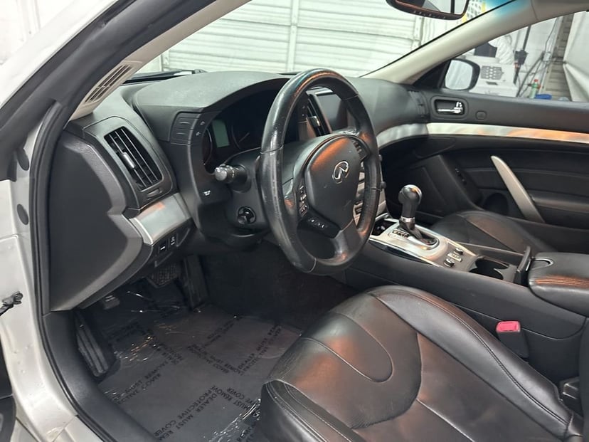 2012 INFINITI G37 - Image 7
