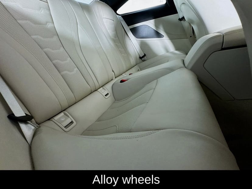 2023 BMW 8 Series - Image 35