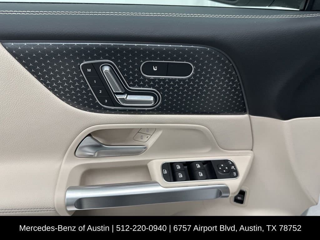 2025 MERCEDES-BENZ GLB - Image 13