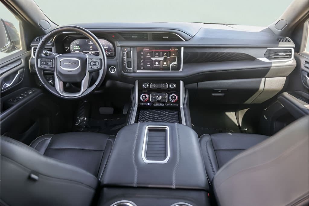 2022 GMC Yukon XL - Image 31