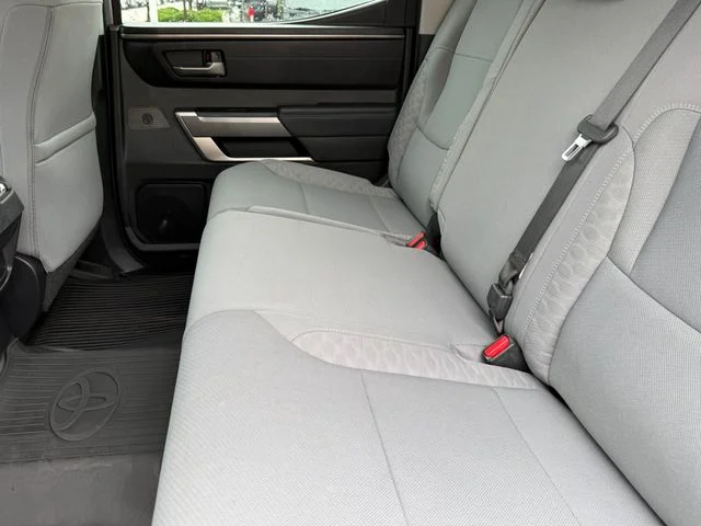 2022 Toyota Tundra - Image 28