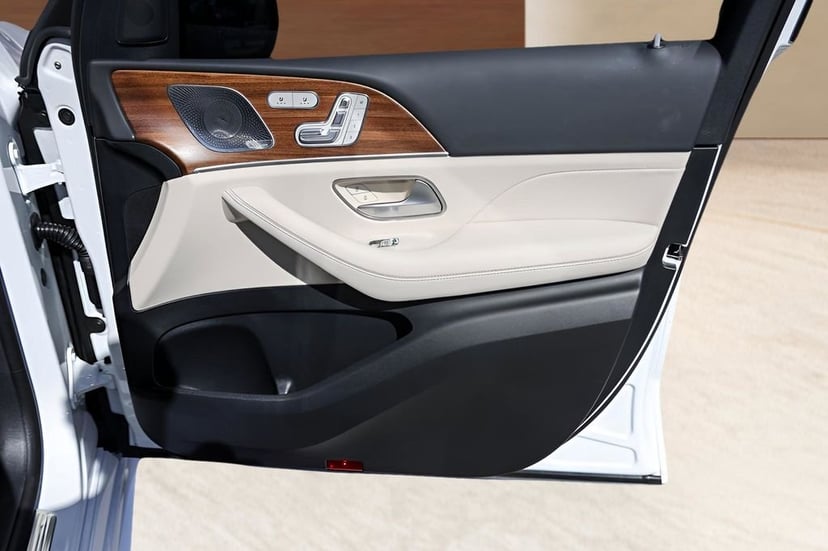2025 Mercedes-Benz GLE - Image 28
