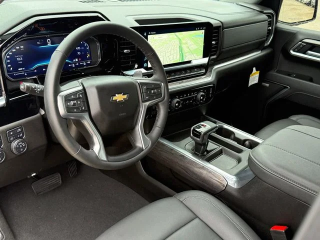 2025 Chevrolet Silverado 1500 - Image 10