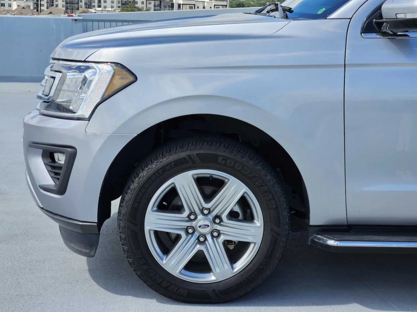 2021 Ford Expedition - Image 9