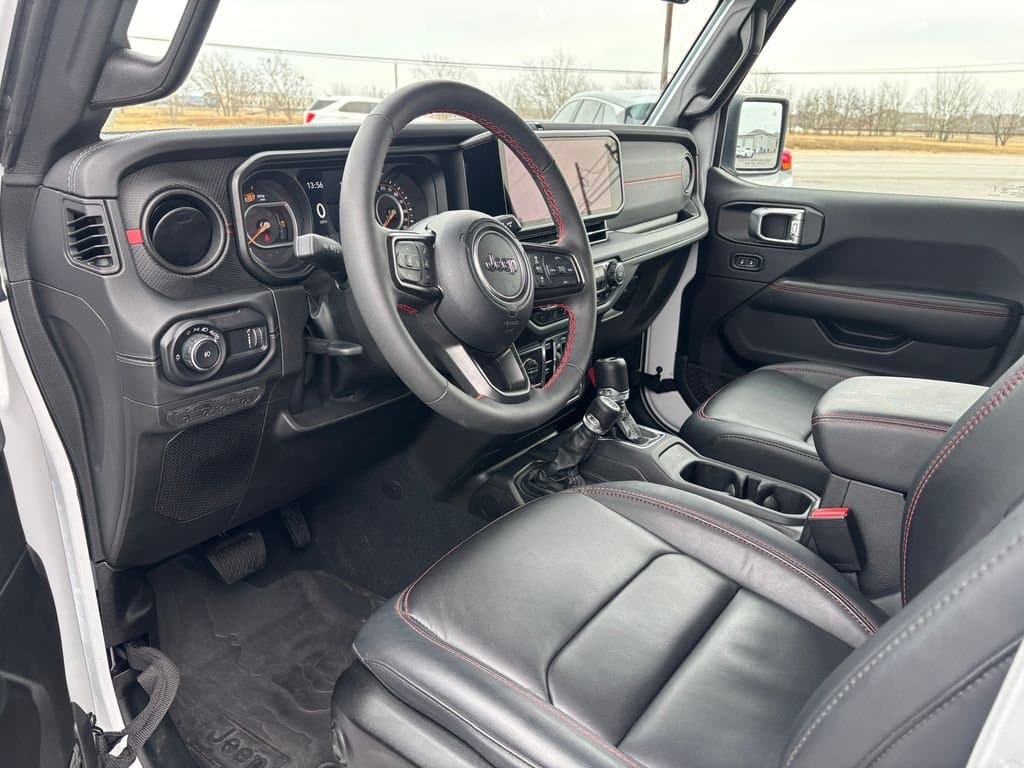 2024 Jeep Wrangler - Image 8