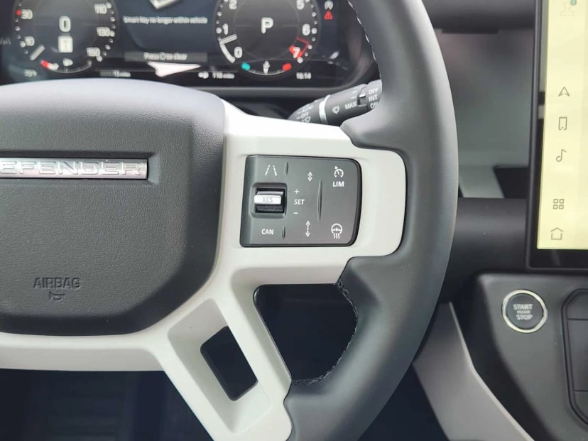 2026 LAND ROVER Defender 110 - Image 28