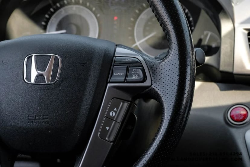 2017 Honda Odyssey - Image 19