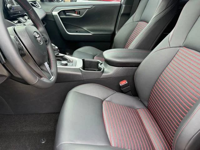 2025 Toyota RAV4 Plug-In Hybrid - Image 39