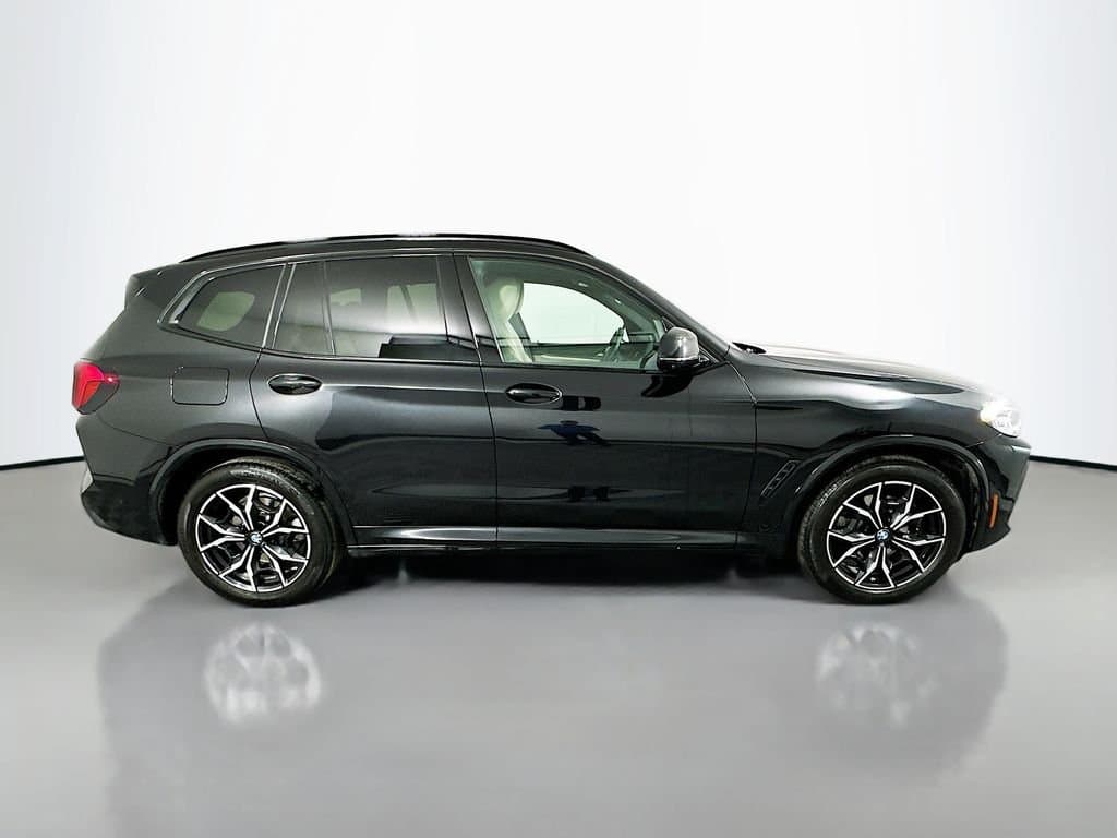 2023 BMW X3 - Image 4