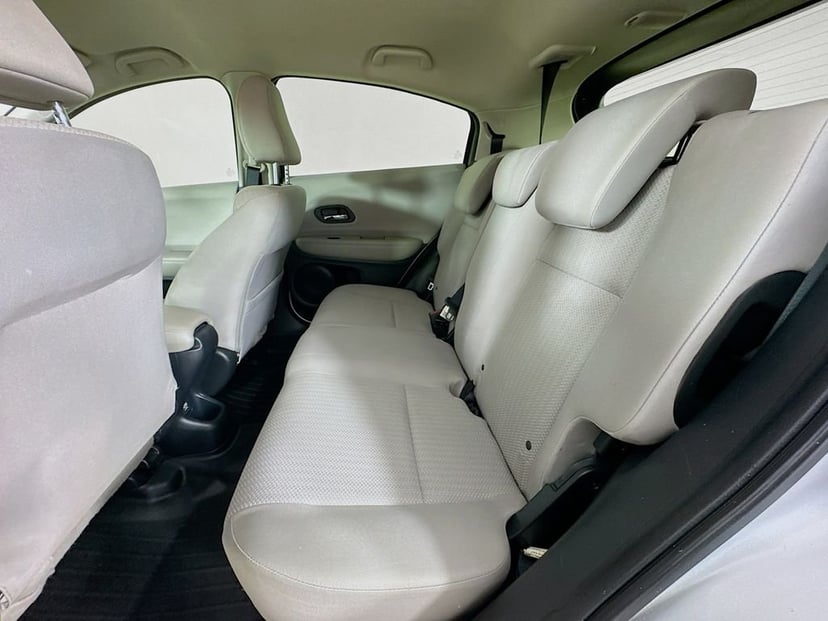 2016 Honda HR-V - Image 28