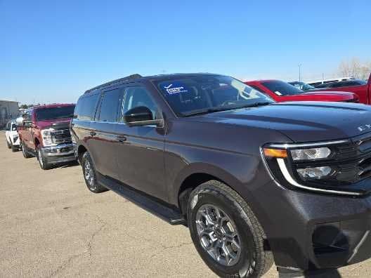 2025 Ford Expedition Max - Image 2