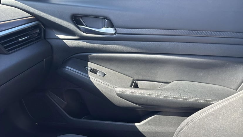 2024 Nissan Altima - Image 24