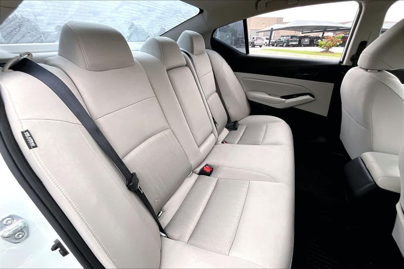 2023 Nissan Altima - Image 20