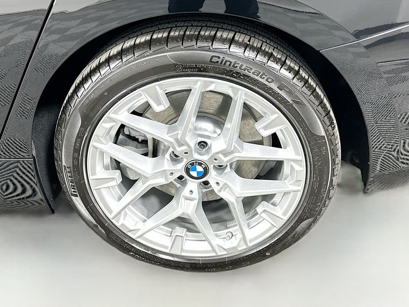 2026 BMW 3 Series - Image 23