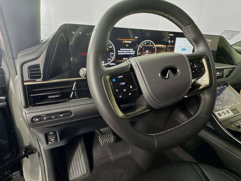 2026 INFINITI QX80 - Image 11