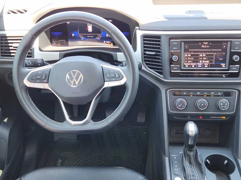2022 Volkswagen Atlas - Image 24