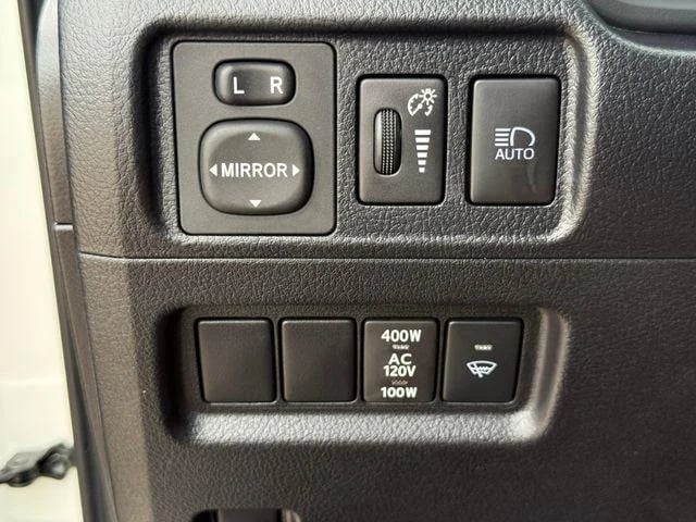2023 Toyota 4RUNNER - Image 22