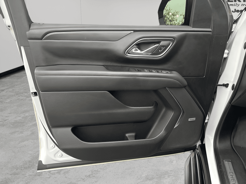 2023 Chevrolet Tahoe - Image 25
