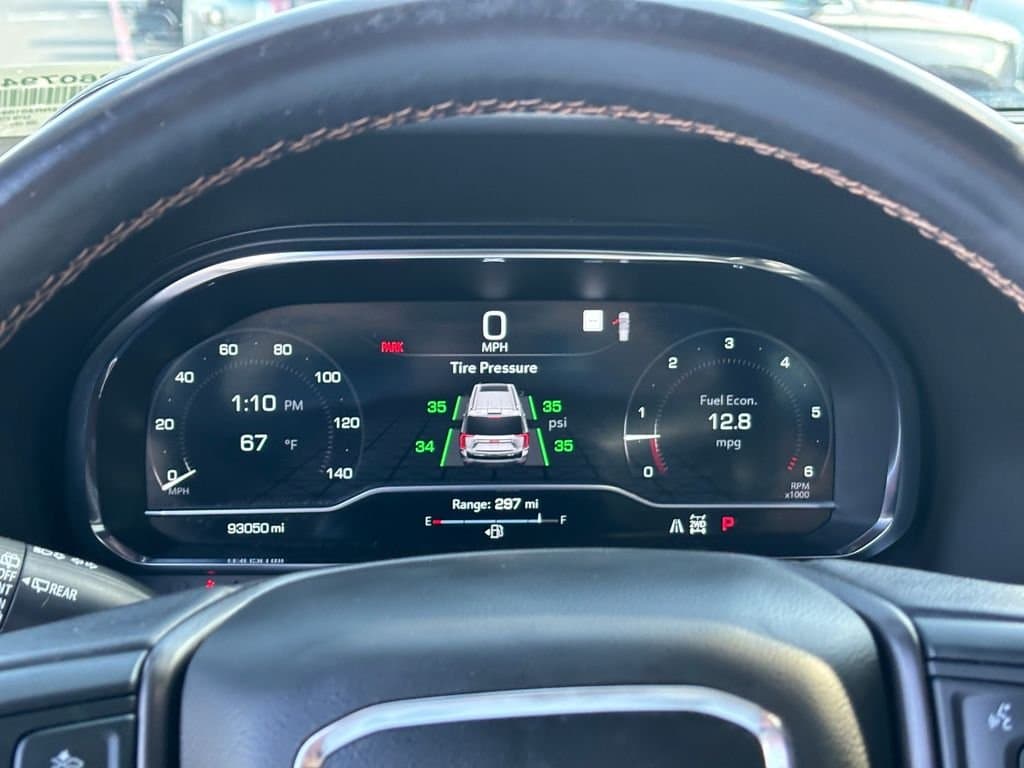 2022 GMC Yukon - Image 18