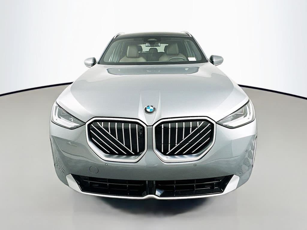 2025 BMW X3 - Image 2