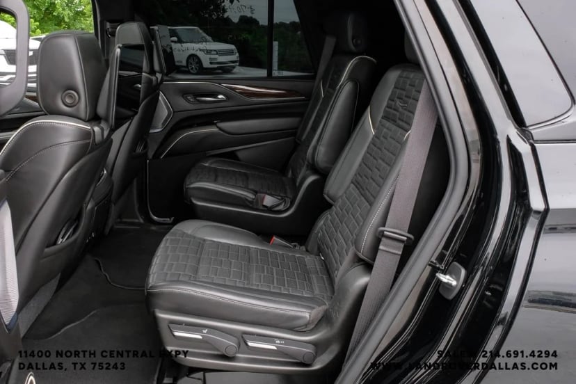 2021 Cadillac Escalade - Image 47