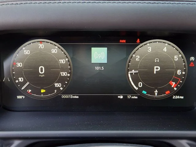 2025 Land Rover Defender 130 - Image 11
