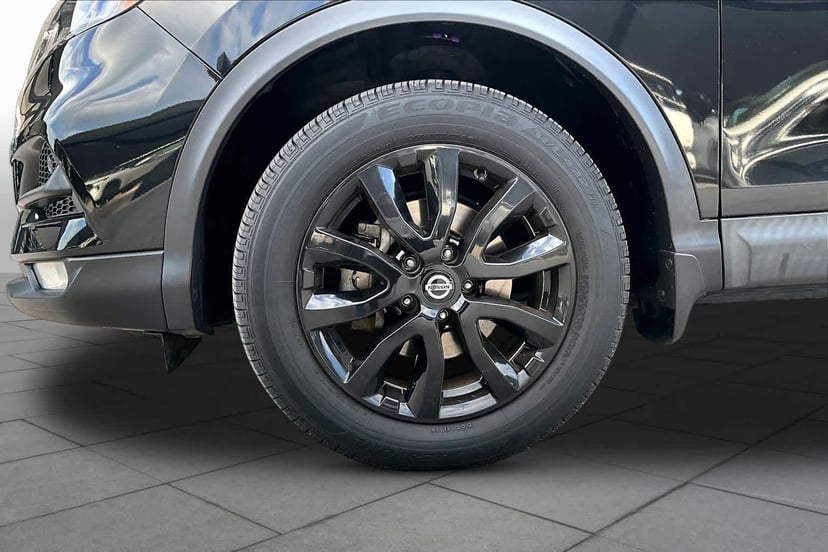 2020 Nissan Rogue Sport - Image 11