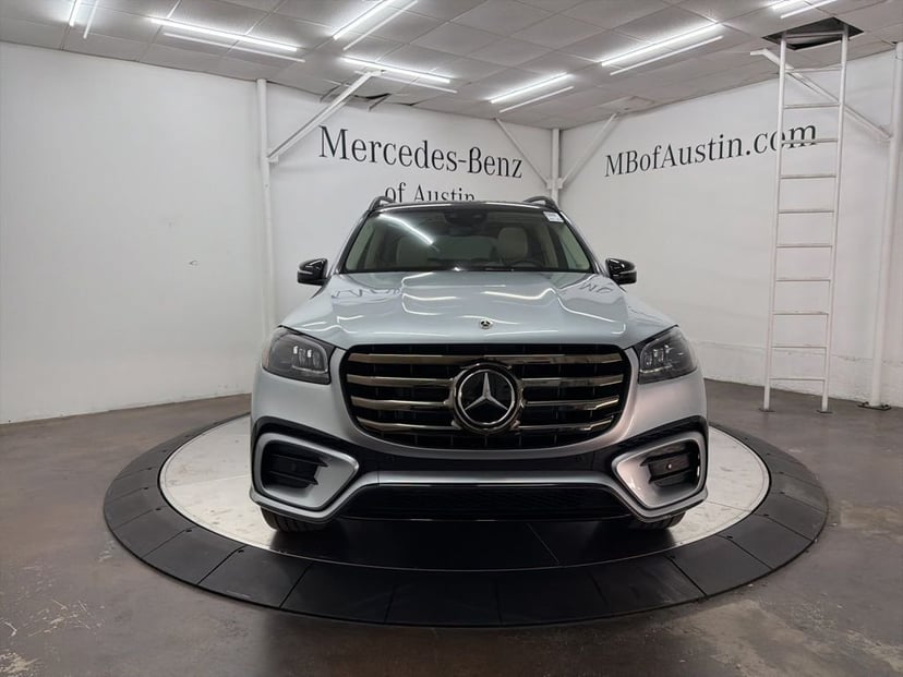 2026 Mercedes-Benz GLS - Image 2