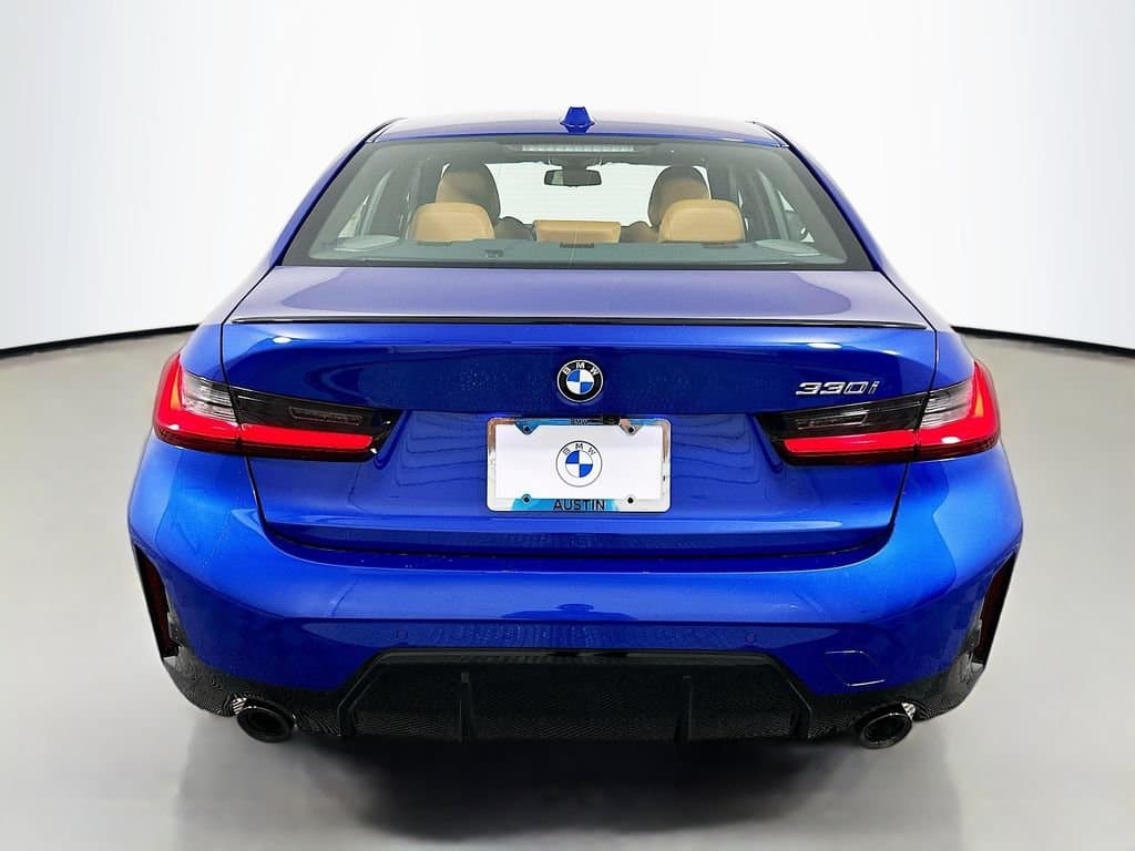 2026 BMW 3 Series - Image 6