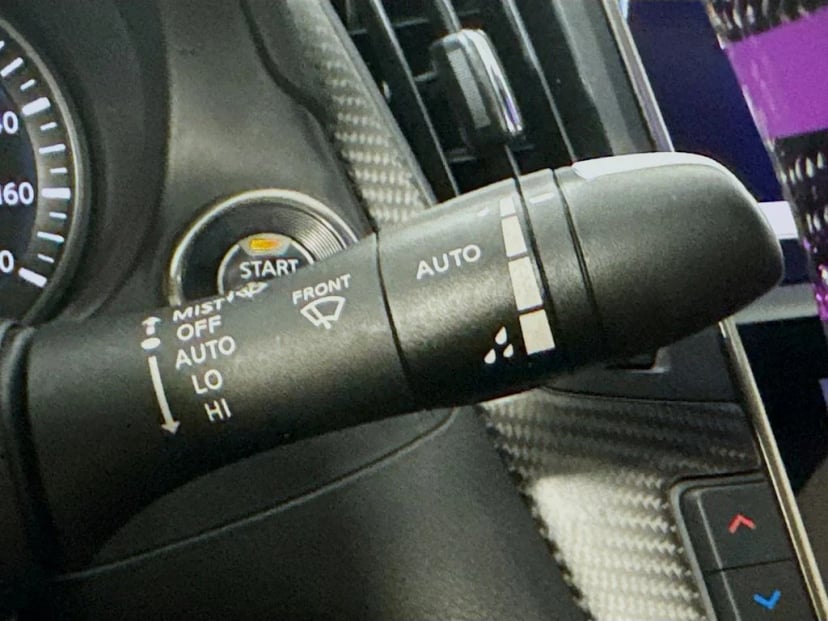 2021 INFINITI Q60 - Image 15